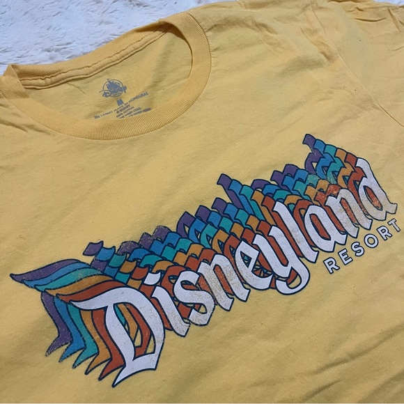 Disneyland Resort Yellow T-shirt and NWT Cap - Picture 4 of 5